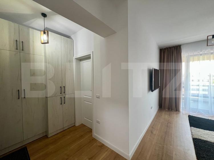 Apartament cu 2 camere semidecomandat, mobilat în Calea Severinului