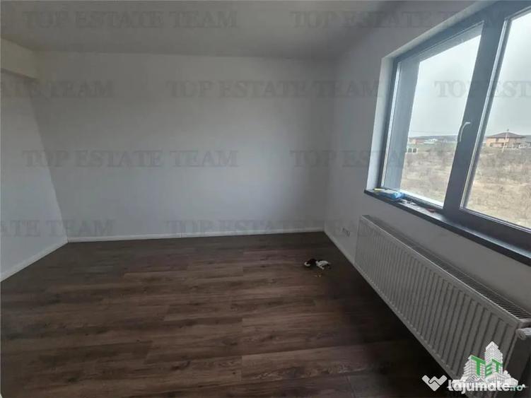 Casă cu 4 camere cu Teren 400 Mp în Dragomirești-Deal