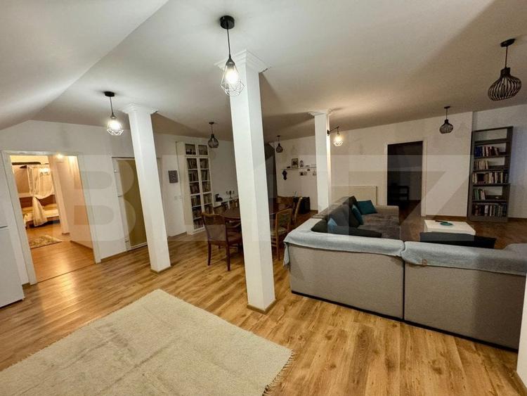 Apartament cu 3 camere decomandat, mobilat în Cârcea