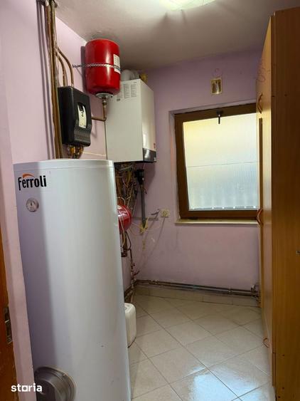 Casă cu 6 camere cu Teren 730 Mp în Central
