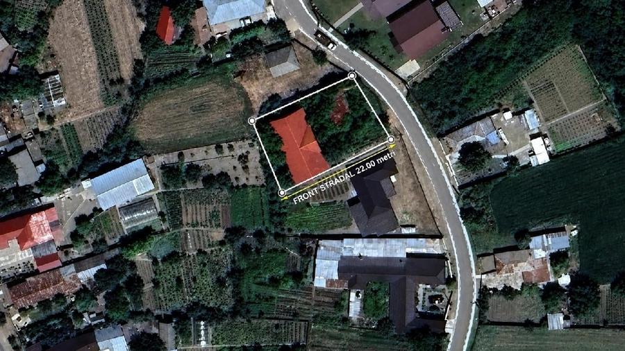 Casă individuală cu 4 camere cu Teren 810 Mp în Suraia