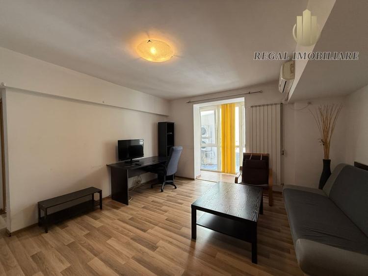 Apartament cu 2 camere semidecomandat, mobilat în Universitate