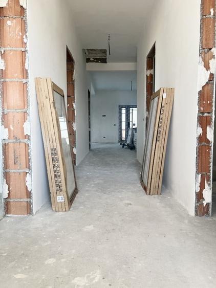 Duplex cu 3 camere cu Teren 277 Mp în Săcălaz