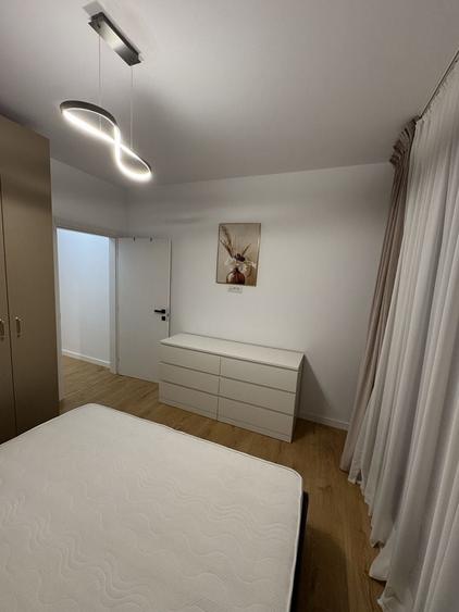 Apartament cu 2 camere semidecomandat în Tunari