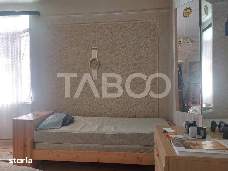 Casă cu 4 camere cu Teren 132 Mp în Central