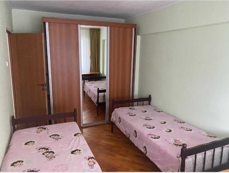 Apartament cu 3 camere decomandat în Păcurari