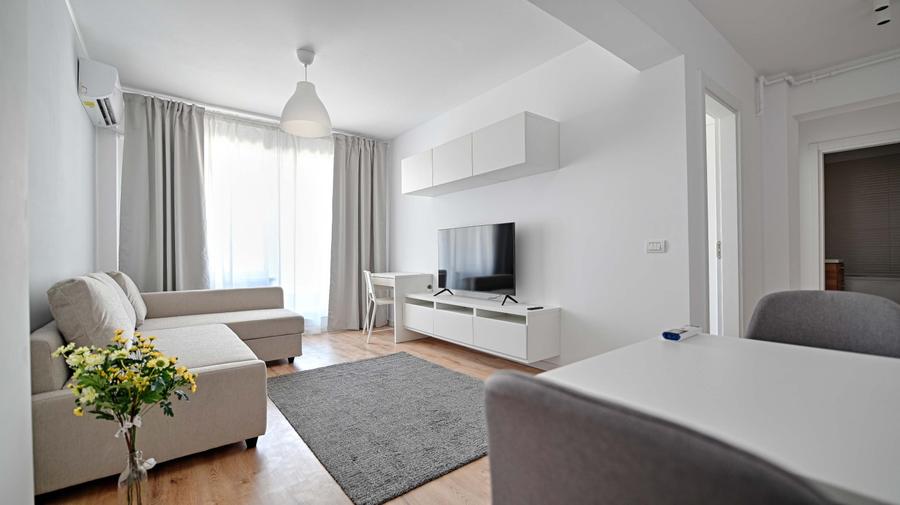 Apartament cu 3 camere decomandat, mobilat în Militari