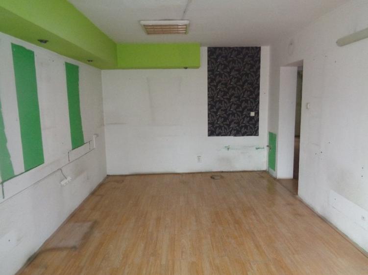 Spațiu comercial, de 70 mp, în Central