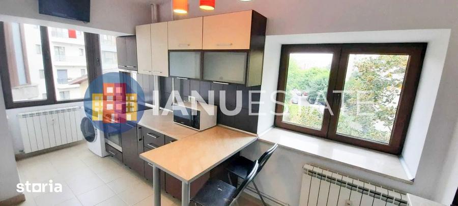 Apartament cu 2 camere decomandat în Centrul Civic
