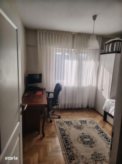 Apartament cu 4 camere decomandat în Ultracentral