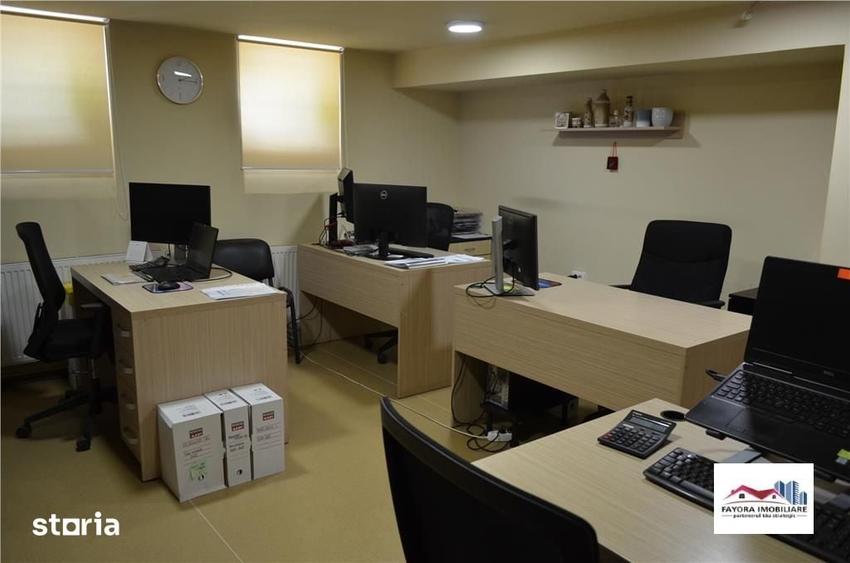 Spațiu comercial, de 70 mp, în Central