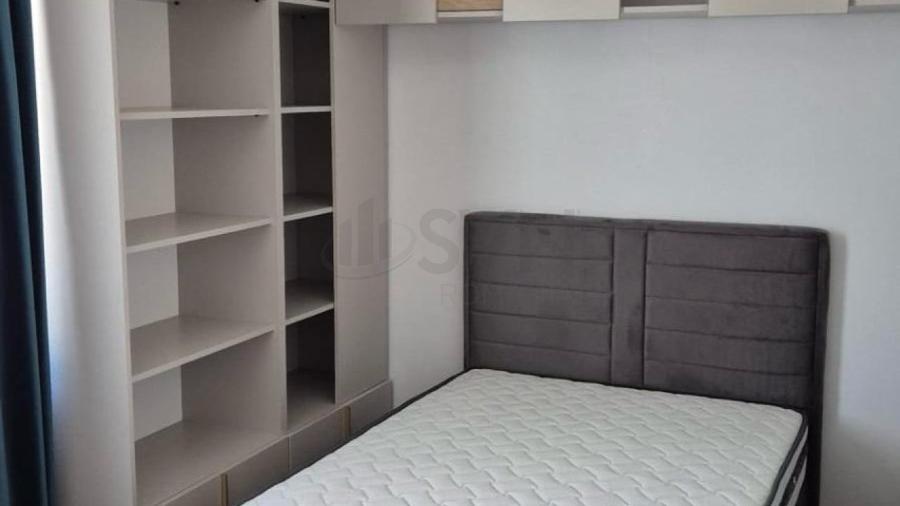 Apartament cu 3 camere semidecomandat, mobilat în Obor