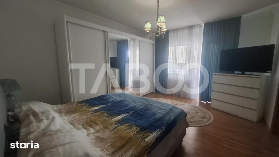 Apartament cu 4 camere decomandat în Central