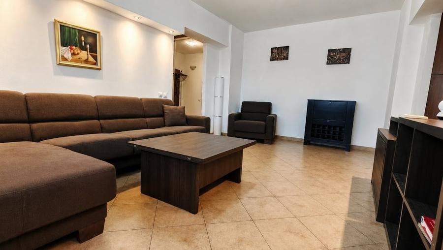 Apartament cu 2 camere decomandat în Obor