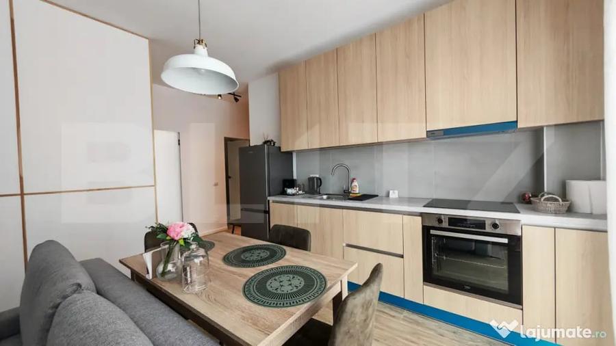Apartament cu 2 camere decomandat în Central
