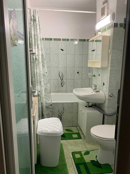 Garsonieră decomandată în Central