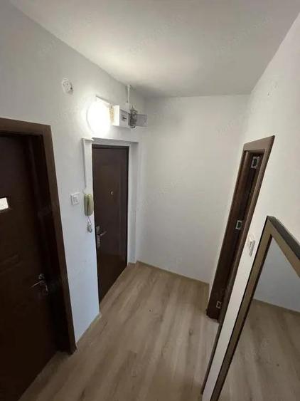 Apartament cu 2 camere semidecomandat în Nord