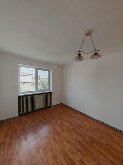 Apartament cu 2 camere decomandat în Gojdu