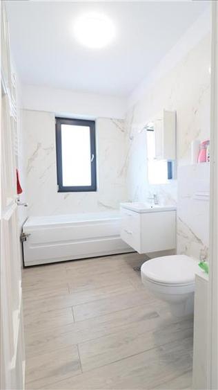 Apartament cu 2 camere decomandat în Sărărie