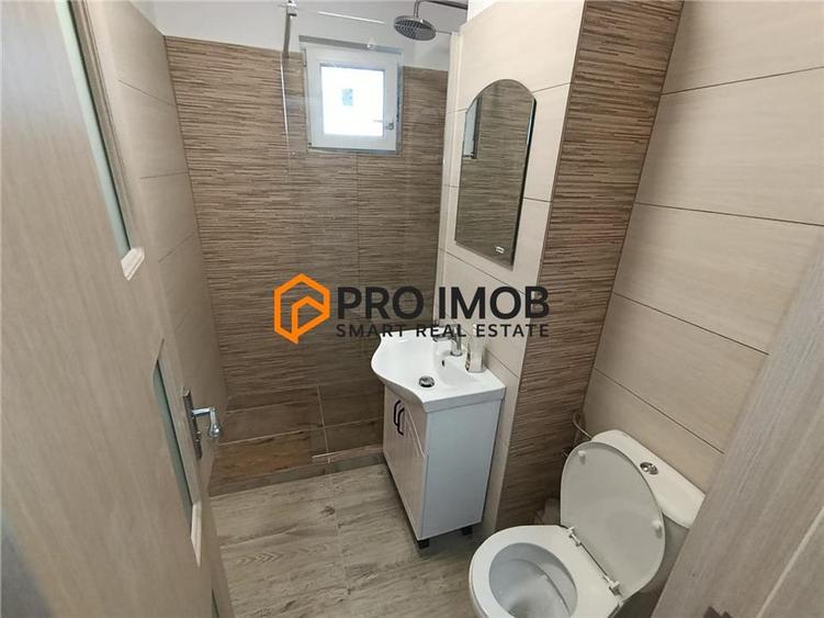 Apartament cu 2 camere semidecomandat, mobilat în 1 Decembrie