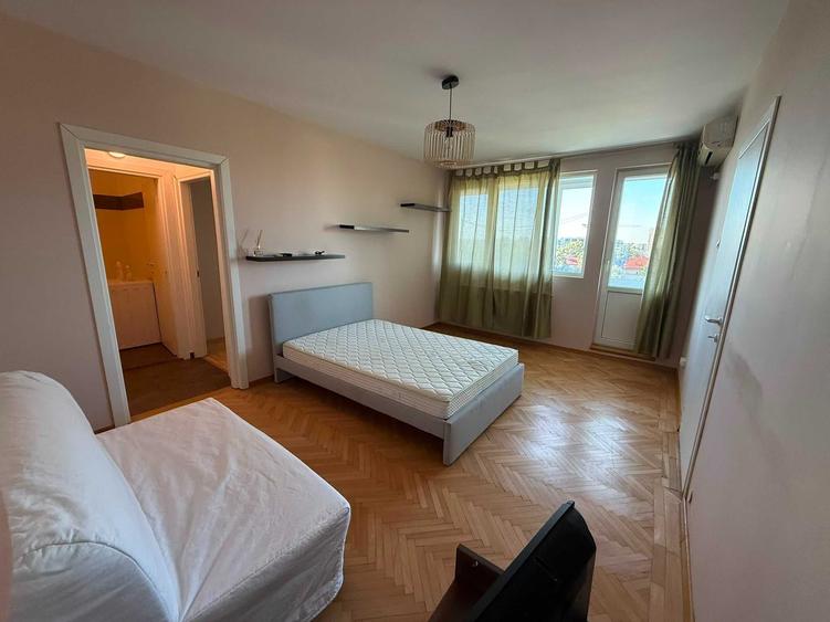 Apartament cu 2 camere semidecomandat în Domenii