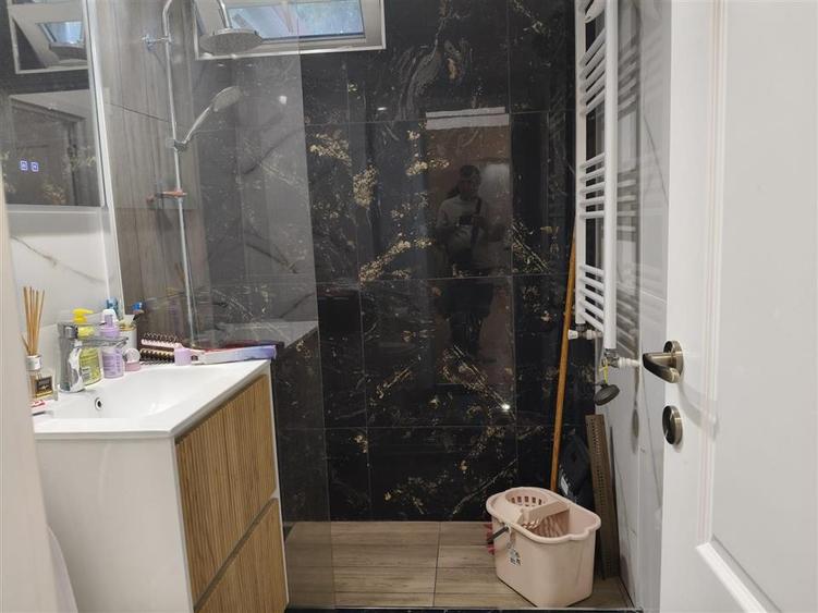 Apartament cu 2 camere semidecomandat, mobilat în Apollo