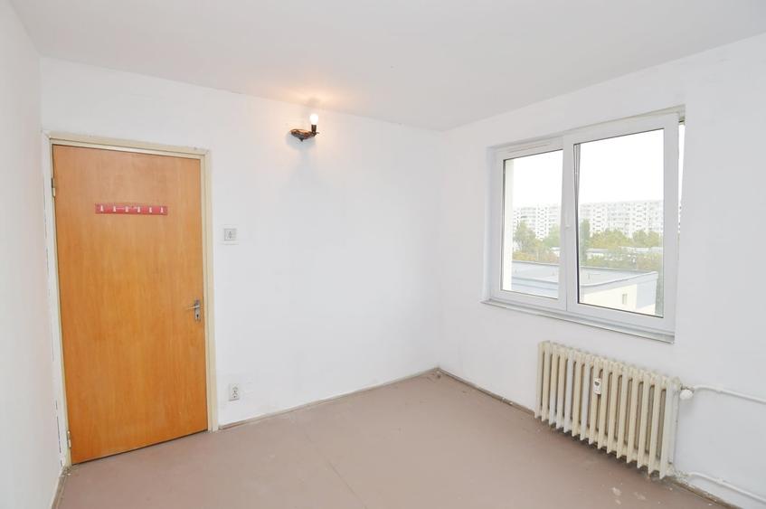 Apartament cu 3 camere decomandat în Theodor Pallady