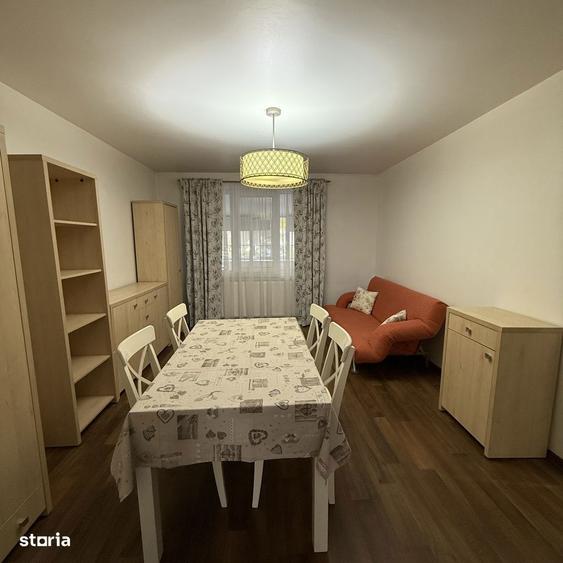 Apartament cu 4 camere, mobilat în Central