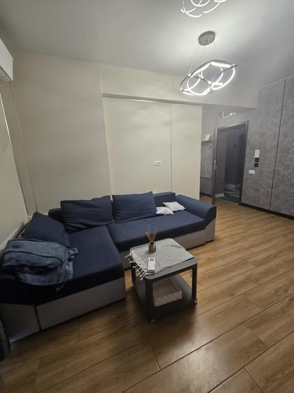 Apartament cu 2 camere decomandat în Est