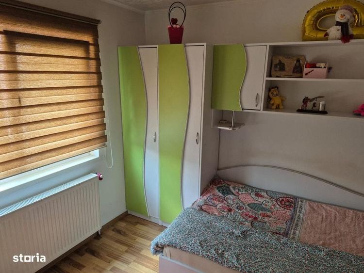 Apartament cu 4 camere decomandat în Găvana
