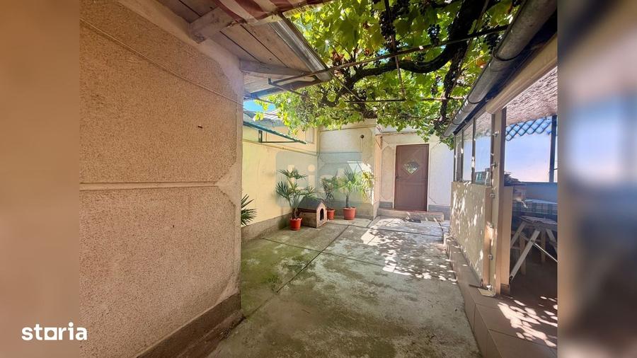 Casa de vanzare in Macin 117 mp construi?i, teren 790 mp - 3