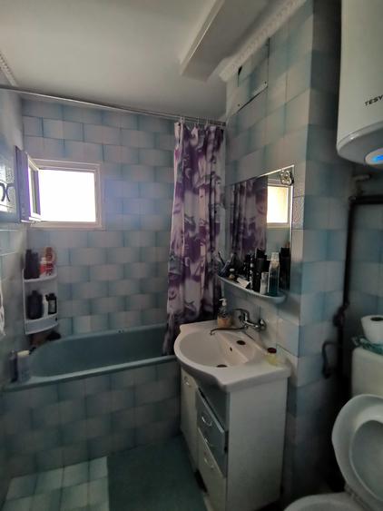 Apartament cu 3 camere decomandat în Morarilor