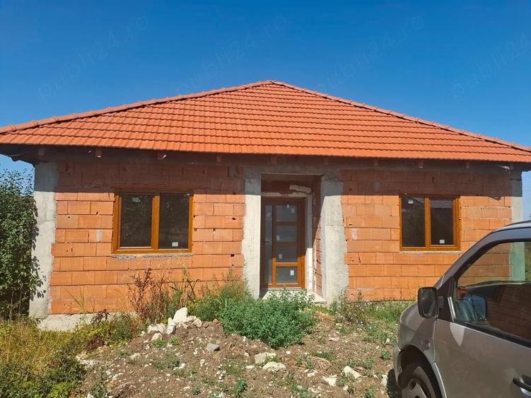 Casa De Vanzare ( Fantanele Jud.Arad) - 1