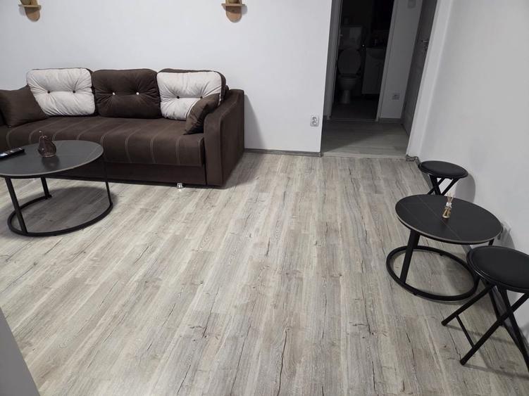 Apartament cu 2 camere decomandat în Baba Novac