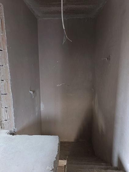 Duplex cu 8 camere cu Canalizare în Giarmata-Vii