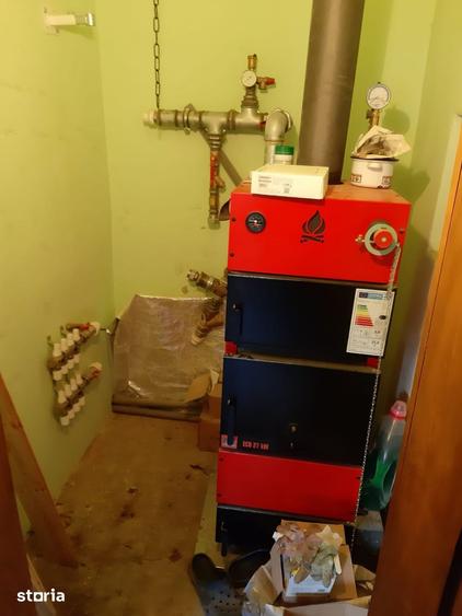 Casă cu 2 camere cu Teren 3500 Mp în Noua