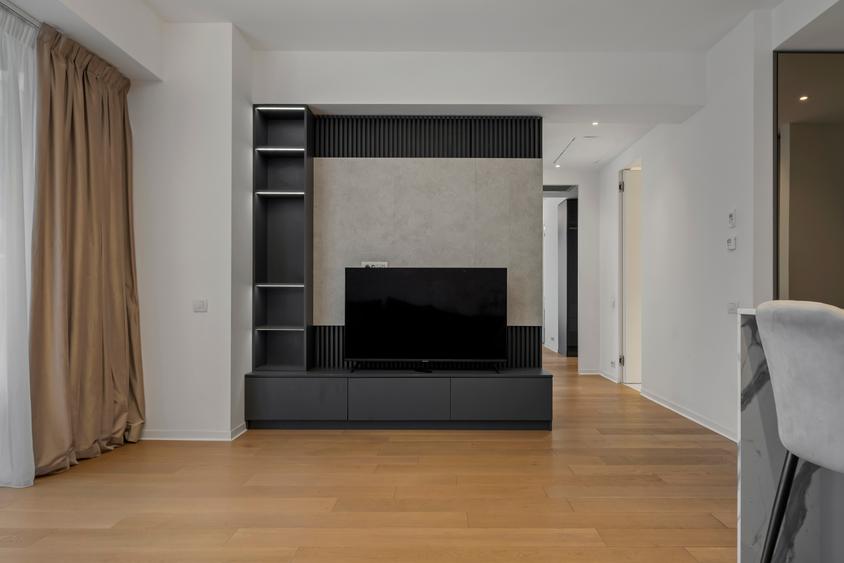 Apartament cu 3 camere semidecomandat, mobilat în Floreasca