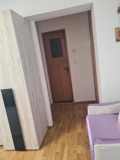 Apartament cu 2 camere semidecomandat în Rahova