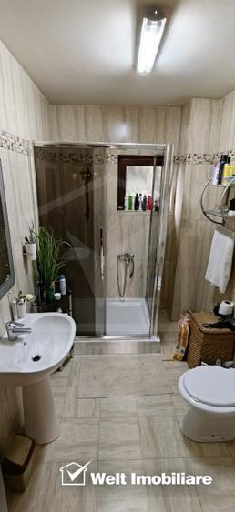 Duplex cu 4 camere cu Teren 237 Mp în Florești