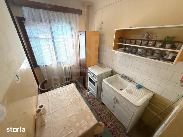 Garsoniera etaj 2 Sarari langa Liceul Henri Coanda 36mp an1981 - 7