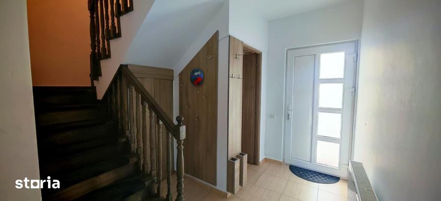 Casă cu 4 camere decomandat cu Teren 177 Mp în Central