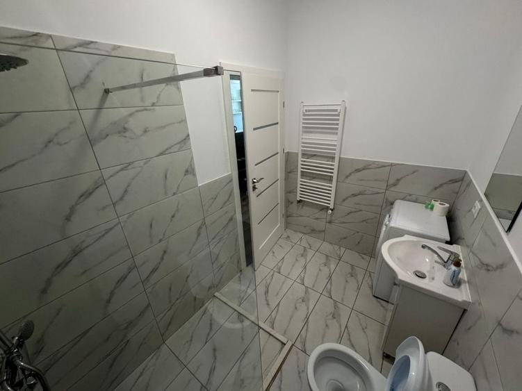 Apartament cu 2 camere semidecomandat în Șcheia