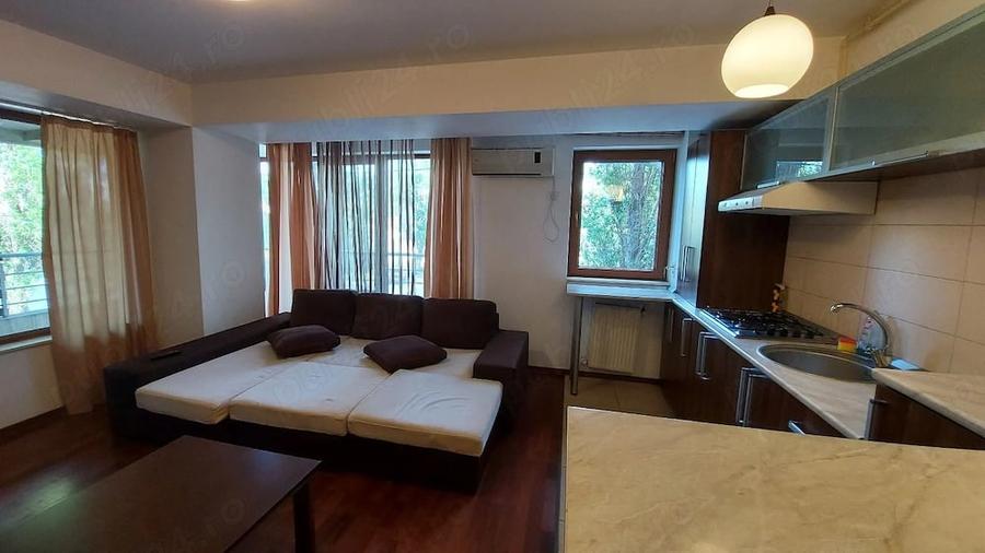Apartament cu 2 camere decomandat în City Park Mall