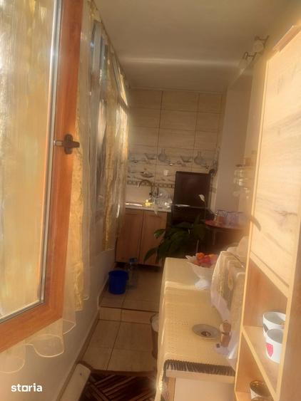 Apartament cu 2 camere semidecomandat în Calea București