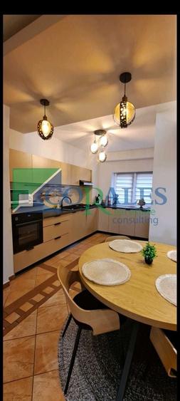 Apartament cu 3 camere decomandat, mobilat în Simion Bărnuțiu