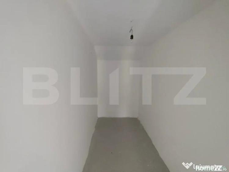 Casă cu 7 camere cu Teren 784 Mp în Central