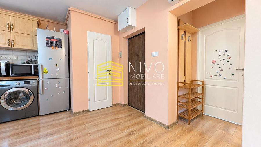 Apartament cu 4 camere decomandat în Tudor