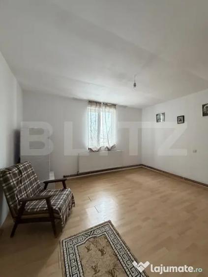 Casă cu 1 camere cu Teren 432 Mp în Podari