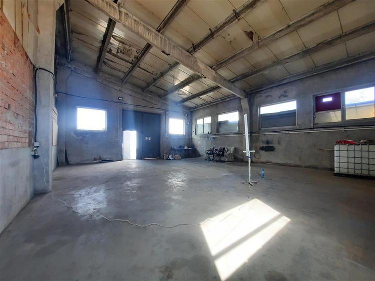 Spațiu industrial, de 120 mp, în CFR