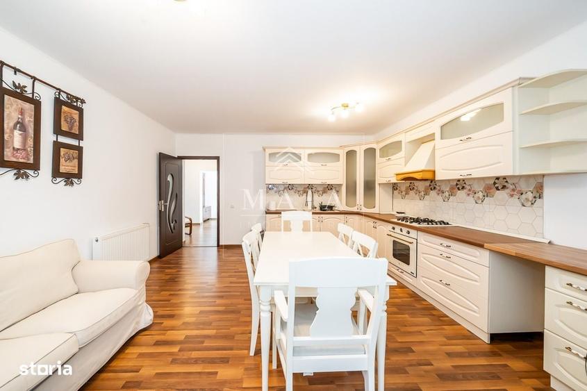 Casă cu 4 camere decomandat în Sub Arini